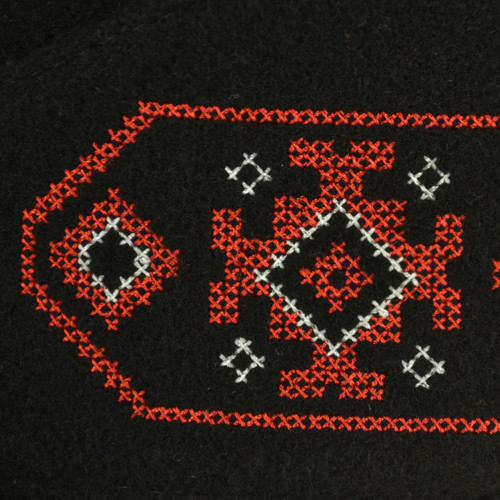 Mazepinka with embroidered Ukrainian pattern, warm cashmere, Austria Mazepinka with embroidered Ukrainian pattern, warm cashmere, Austria